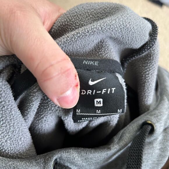 Nike Dri-Fit Hoodie Sweatshirt - Picture 2 of 2